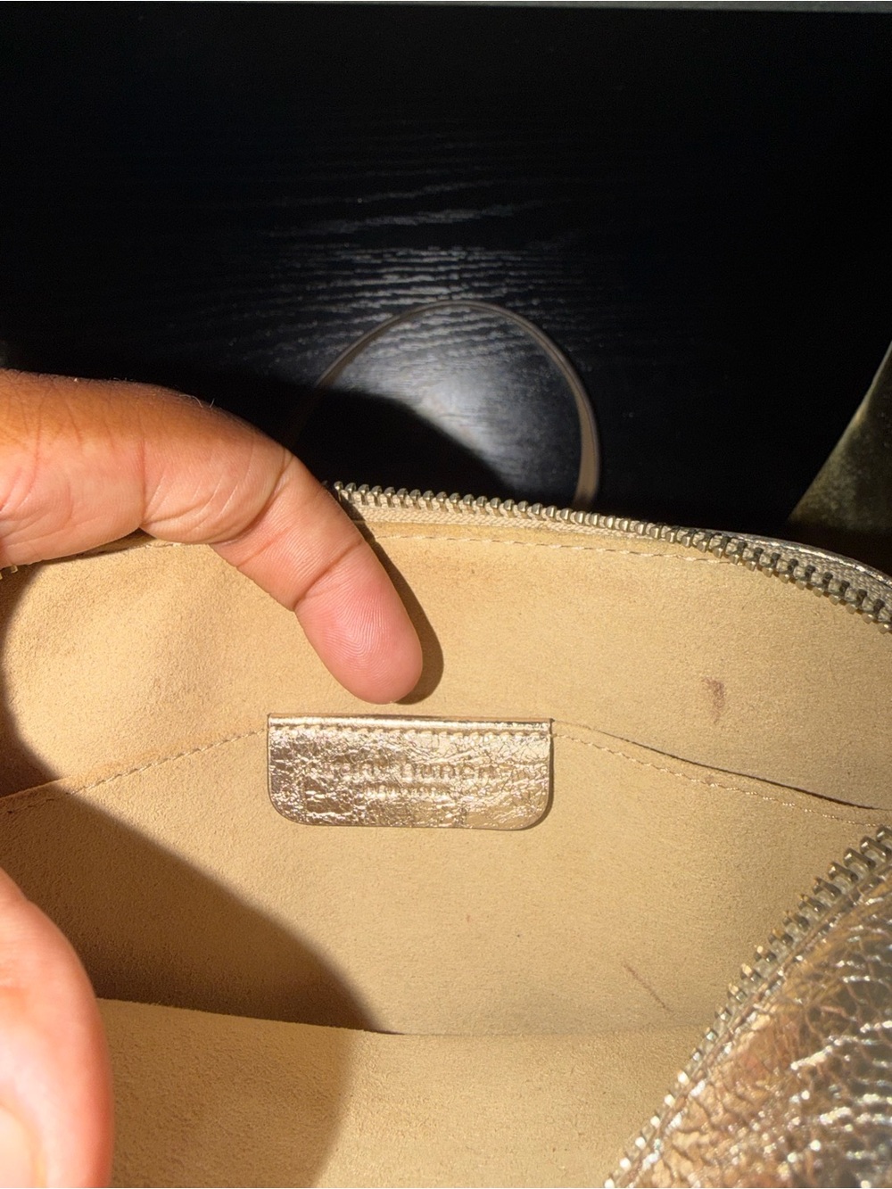 Tory Burch Metallic Silver Logo Crossbody Pouch - Picture 4 of 10